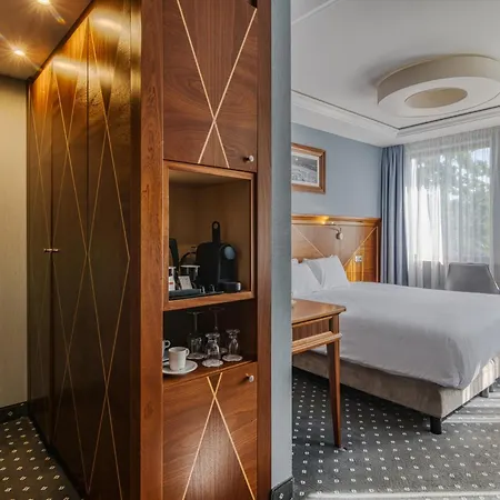 Haffner & - Destigo Hotel 5*