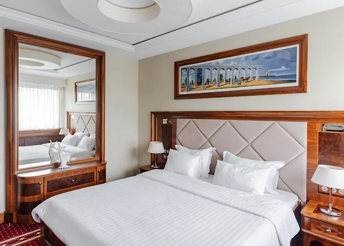 Haffner & - Destigo 5*