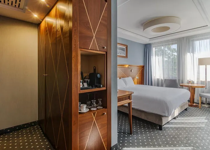 Haffner & - Destigo Hotel 5*